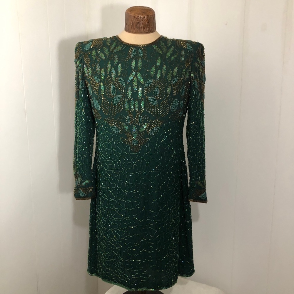 Women’s Vintage Green Dress. Size PL.
Braemar Petites